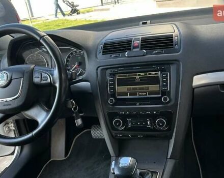 Белый Шкода Октавия, объемом двигателя 1.2 л и пробегом 235 тыс. км за 6900 $, фото 22 на Automoto.ua
