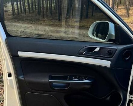 Шкода Октавия 2011 в Сарнах на Automoto.ua Белый Шкода Октавия, объемом двигателя 1.6 л и пробегом 336 тыс. км за 7400 $, фото 13 на Automoto.ua
