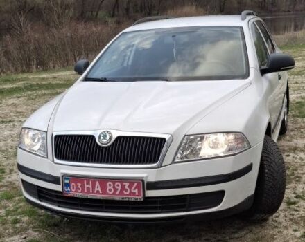 Белый Шкода Октавия, объемом двигателя 1.6 л и пробегом 240 тыс. км за 6850 $, фото 5 на Automoto.ua