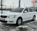Белый Шкода Октавия, объемом двигателя 1.6 л и пробегом 270 тыс. км за 8000 $, фото 2 на Automoto.ua