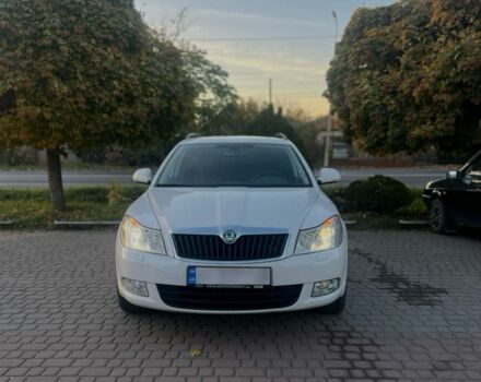 Білий Шкода Октавія, об'ємом двигуна 1.6 л та пробігом 288 тис. км за 7749 $, фото 1 на Automoto.ua