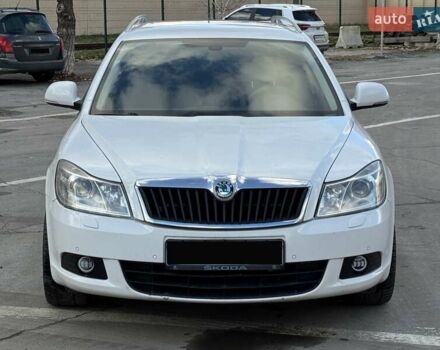 Белый Шкода Октавия, объемом двигателя 1.97 л и пробегом 281 тыс. км за 11800 $, фото 1 на Automoto.ua
