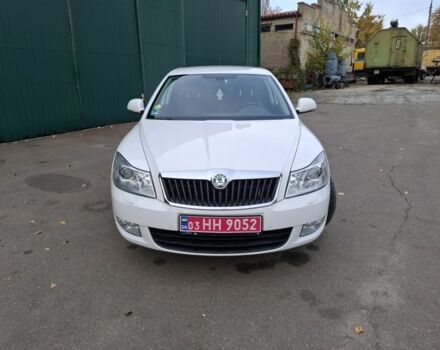 Белый Шкода Октавия, объемом двигателя 1.6 л и пробегом 240 тыс. км за 9200 $, фото 4 на Automoto.ua
