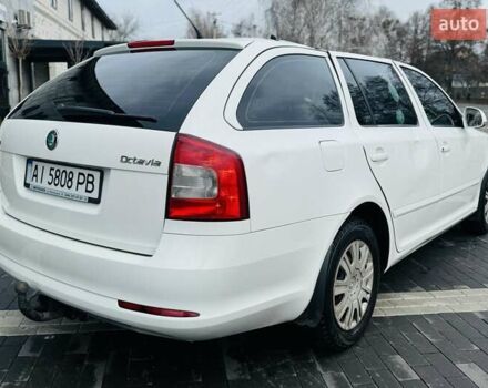 Белый Шкода Октавия, объемом двигателя 1.6 л и пробегом 280 тыс. км за 3400 $, фото 5 на Automoto.ua