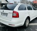 Белый Шкода Октавия, объемом двигателя 1.6 л и пробегом 280 тыс. км за 3400 $, фото 5 на Automoto.ua