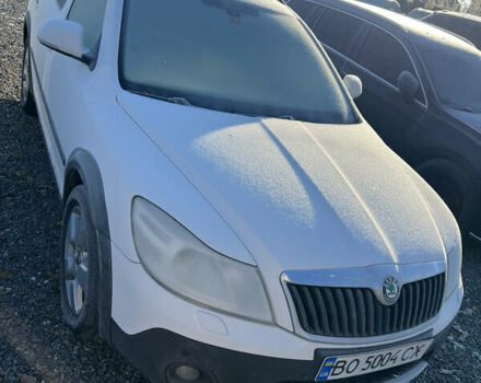 Белый Шкода Октавия, объемом двигателя 1.97 л и пробегом 280 тыс. км за 10000 $, фото 2 на Automoto.ua