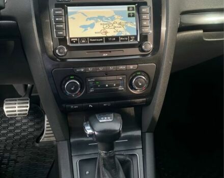 Белый Шкода Октавия, объемом двигателя 2 л и пробегом 225 тыс. км за 10400 $, фото 7 на Automoto.ua