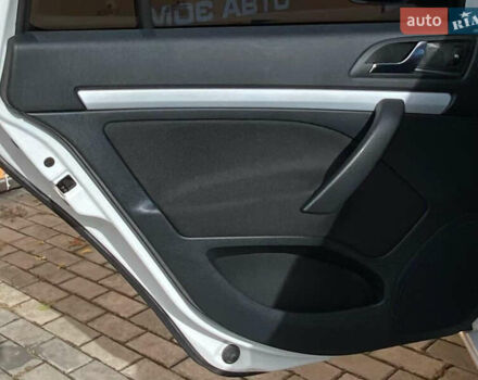 Белый Шкода Октавия, объемом двигателя 1.6 л и пробегом 238 тыс. км за 8200 $, фото 20 на Automoto.ua