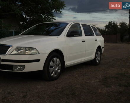 Белый Шкода Октавия, объемом двигателя 1.6 л и пробегом 200 тыс. км за 6500 $, фото 11 на Automoto.ua