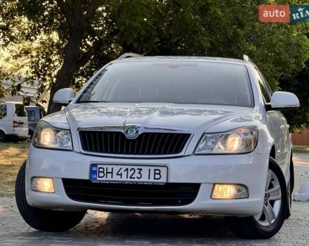 Белый Шкода Октавия, объемом двигателя 1.2 л и пробегом 167 тыс. км за 6999 $, фото 27 на Automoto.ua