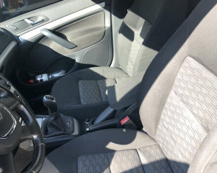 Белый Шкода Октавия, объемом двигателя 1.6 л и пробегом 307 тыс. км за 7850 $, фото 46 на Automoto.ua