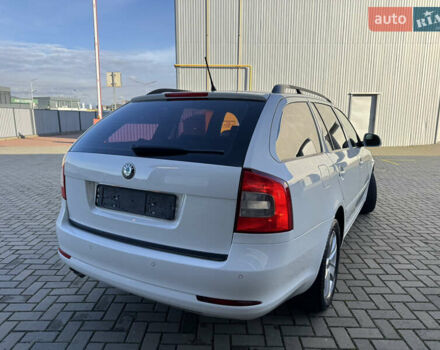 Белый Шкода Октавия, объемом двигателя 1.97 л и пробегом 256 тыс. км за 8550 $, фото 4 на Automoto.ua