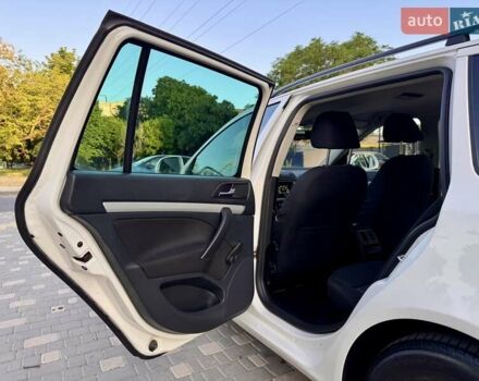 Белый Шкода Октавия, объемом двигателя 1.2 л и пробегом 167 тыс. км за 6999 $, фото 56 на Automoto.ua