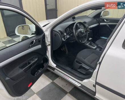 Белый Шкода Октавия, объемом двигателя 1.97 л и пробегом 304 тыс. км за 10100 $, фото 10 на Automoto.ua