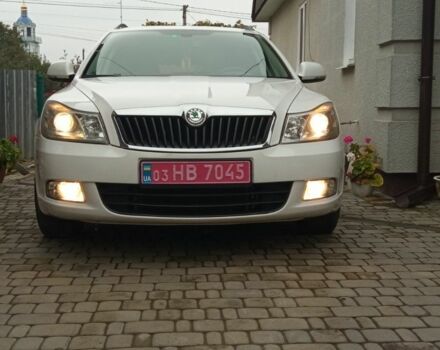 Белый Шкода Октавия, объемом двигателя 2 л и пробегом 261 тыс. км за 9300 $, фото 3 на Automoto.ua