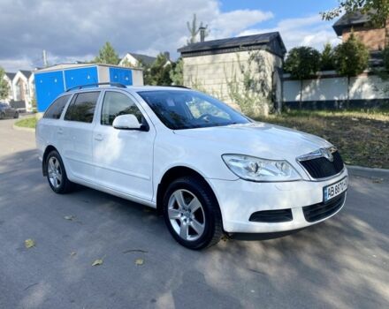 Белый Шкода Октавия, объемом двигателя 1.6 л и пробегом 239 тыс. км за 8750 $, фото 6 на Automoto.ua