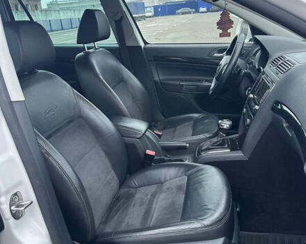 Белый Шкода Октавия, объемом двигателя 2 л и пробегом 239 тыс. км за 11900 $, фото 36 на Automoto.ua