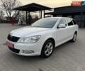 Білий Шкода Октавія, об'ємом двигуна 1.6 л та пробігом 221 тис. км за 7999 $, фото 1 на Automoto.ua