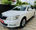Шкода Октавія 2012 у Радивилове на Automoto.ua Білий Шкода Октавія, об'ємом двигуна 2 л та пробігом 229 тис. км за 11499 $, фото 1 на Automoto.ua