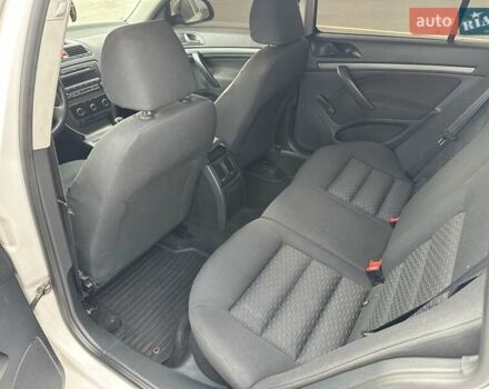 Білий Шкода Октавія, об'ємом двигуна 1.6 л та пробігом 280 тис. км за 5700 $, фото 10 на Automoto.ua