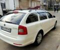 Белый Шкода Октавия, объемом двигателя 1.6 л и пробегом 254 тыс. км за 8400 $, фото 1 на Automoto.ua