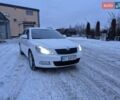 Белый Шкода Октавия, объемом двигателя 2 л и пробегом 290 тыс. км за 8850 $, фото 1 на Automoto.ua