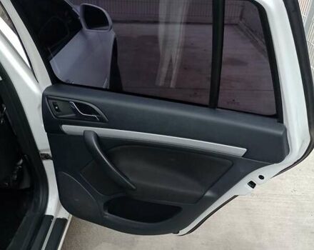 Белый Шкода Октавия, объемом двигателя 1.8 л и пробегом 254 тыс. км за 8200 $, фото 11 на Automoto.ua