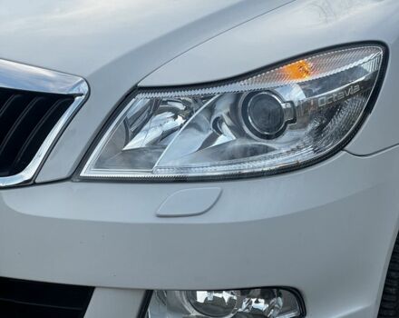 Белый Шкода Октавия, объемом двигателя 1.6 л и пробегом 286 тыс. км за 8100 $, фото 6 на Automoto.ua