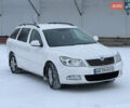 Білий Шкода Октавія, об'ємом двигуна 2 л та пробігом 318 тис. км за 8999 $, фото 1 на Automoto.ua