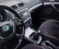 Шкода Октавия 2012 в Измаиле на Automoto.ua Белый Шкода Октавия, объемом двигателя 1.6 л и пробегом 252 тыс. км за 7600 $, фото 12 на Automoto.ua