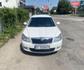 Белый Шкода Октавия, объемом двигателя 1.6 л и пробегом 225 тыс. км за 7400 $, фото 1 на Automoto.ua