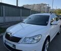 Белый Шкода Октавия, объемом двигателя 2 л и пробегом 322 тыс. км за 8331 $, фото 1 на Automoto.ua