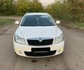 Белый Шкода Октавия, объемом двигателя 1.6 л и пробегом 300 тыс. км за 9400 $, фото 1 на Automoto.ua