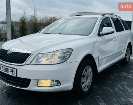 Белый Шкода Октавия, объемом двигателя 1.6 л и пробегом 280 тыс. км за 3400 $, фото 2 на Automoto.ua