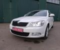 Белый Шкода Октавия, объемом двигателя 1.6 л и пробегом 240 тыс. км за 9200 $, фото 1 на Automoto.ua