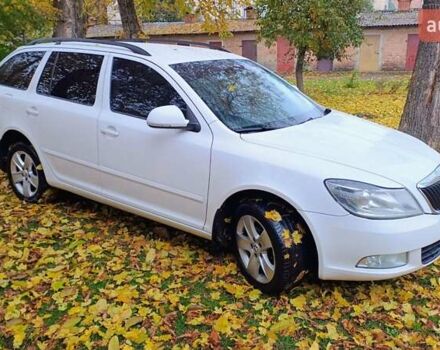 Шкода Октавия 2012 в Виннице на Automoto.ua Белый Шкода Октавия, объемом двигателя 1.6 л и пробегом 246 тыс. км за 7700 $, фото 16 на Automoto.ua