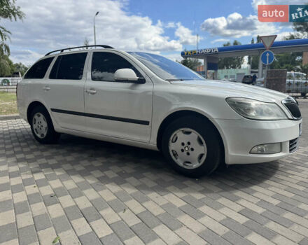 Белый Шкода Октавия, объемом двигателя 1.6 л и пробегом 270 тыс. км за 5999 $, фото 4 на Automoto.ua