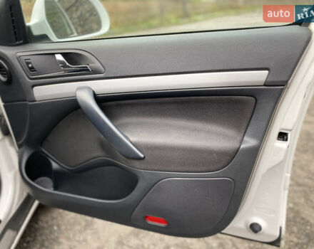 Белый Шкода Октавия, объемом двигателя 1.6 л и пробегом 239 тыс. км за 8650 $, фото 23 на Automoto.ua