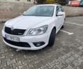 Білий Шкода Октавія, об'ємом двигуна 1.98 л та пробігом 265 тис. км за 9750 $, фото 1 на Automoto.ua