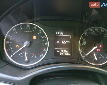 Шкода Октавия 2012 в Ирпене на Automoto.ua Белый Шкода Октавия, объемом двигателя 1.6 л и пробегом 245 тыс. км за 9000 $, фото 13 на Automoto.ua