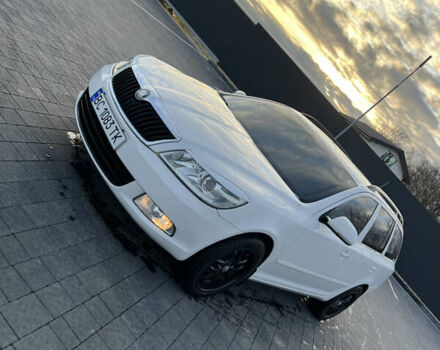 Білий Шкода Октавія, об'ємом двигуна 1.6 л та пробігом 235 тис. км за 7800 $, фото 12 на Automoto.ua