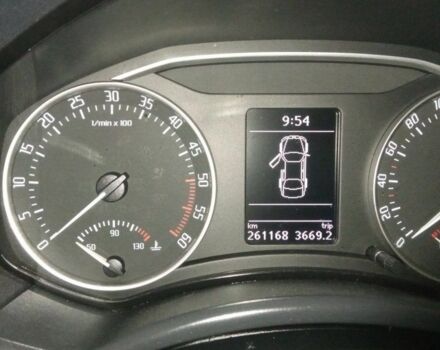 Белый Шкода Октавия, объемом двигателя 2 л и пробегом 261 тыс. км за 9300 $, фото 5 на Automoto.ua