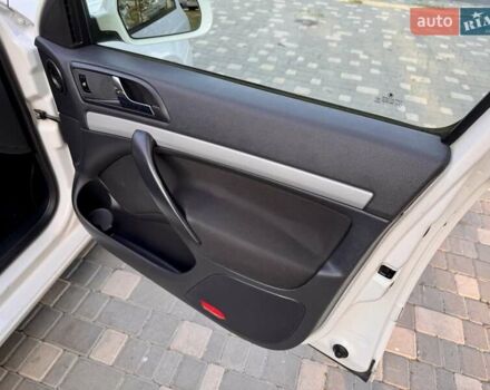 Белый Шкода Октавия, объемом двигателя 1.2 л и пробегом 167 тыс. км за 6999 $, фото 44 на Automoto.ua