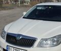Белый Шкода Октавия, объемом двигателя 1.8 л и пробегом 293 тыс. км за 8200 $, фото 1 на Automoto.ua