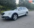 Белый Шкода Октавия, объемом двигателя 2 л и пробегом 261 тыс. км за 10300 $, фото 2 на Automoto.ua