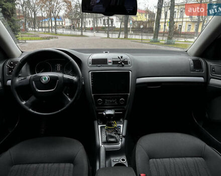 Білий Шкода Октавія, об'ємом двигуна 1.97 л та пробігом 270 тис. км за 8300 $, фото 7 на Automoto.ua