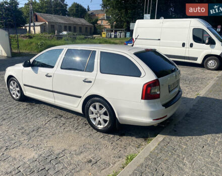 Белый Шкода Октавия, объемом двигателя 1.6 л и пробегом 270 тыс. км за 7500 $, фото 4 на Automoto.ua