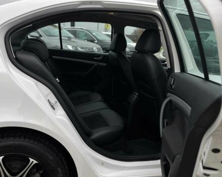 Белый Шкода Октавия, объемом двигателя 1.6 л и пробегом 260 тыс. км за 8800 $, фото 17 на Automoto.ua