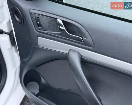 Белый Шкода Октавия, объемом двигателя 1.4 л и пробегом 179 тыс. км за 8555 $, фото 59 на Automoto.ua