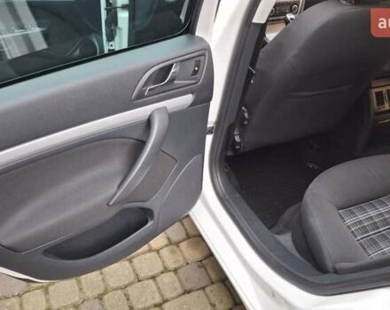 Білий Шкода Октавія, об'ємом двигуна 1.39 л та пробігом 197 тис. км за 7650 $, фото 31 на Automoto.ua